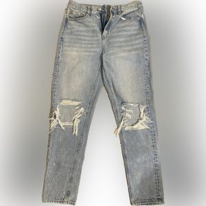 American Eagle Mom Jeans. Size 2